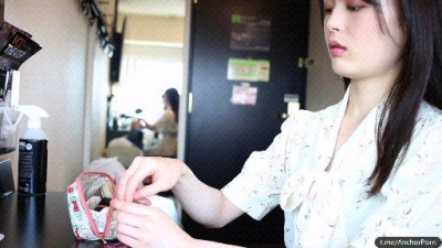 일본 최고의 미녀 소녀의 코드 없는 엉덩이를 만지작거리기