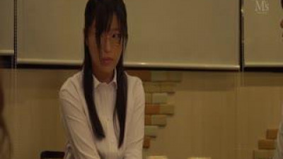 MVSD-436 시골에서 꿈을 따라 상경했을리가 어느새 같은 회사의 미남, 쓰레기같은 녀석의 쓰레기○포에 완전히 빠져있던 나의 그녀